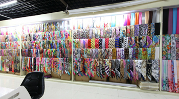 Yiwu Runmei E-Commerce Co., Ltd. Silk Scarf