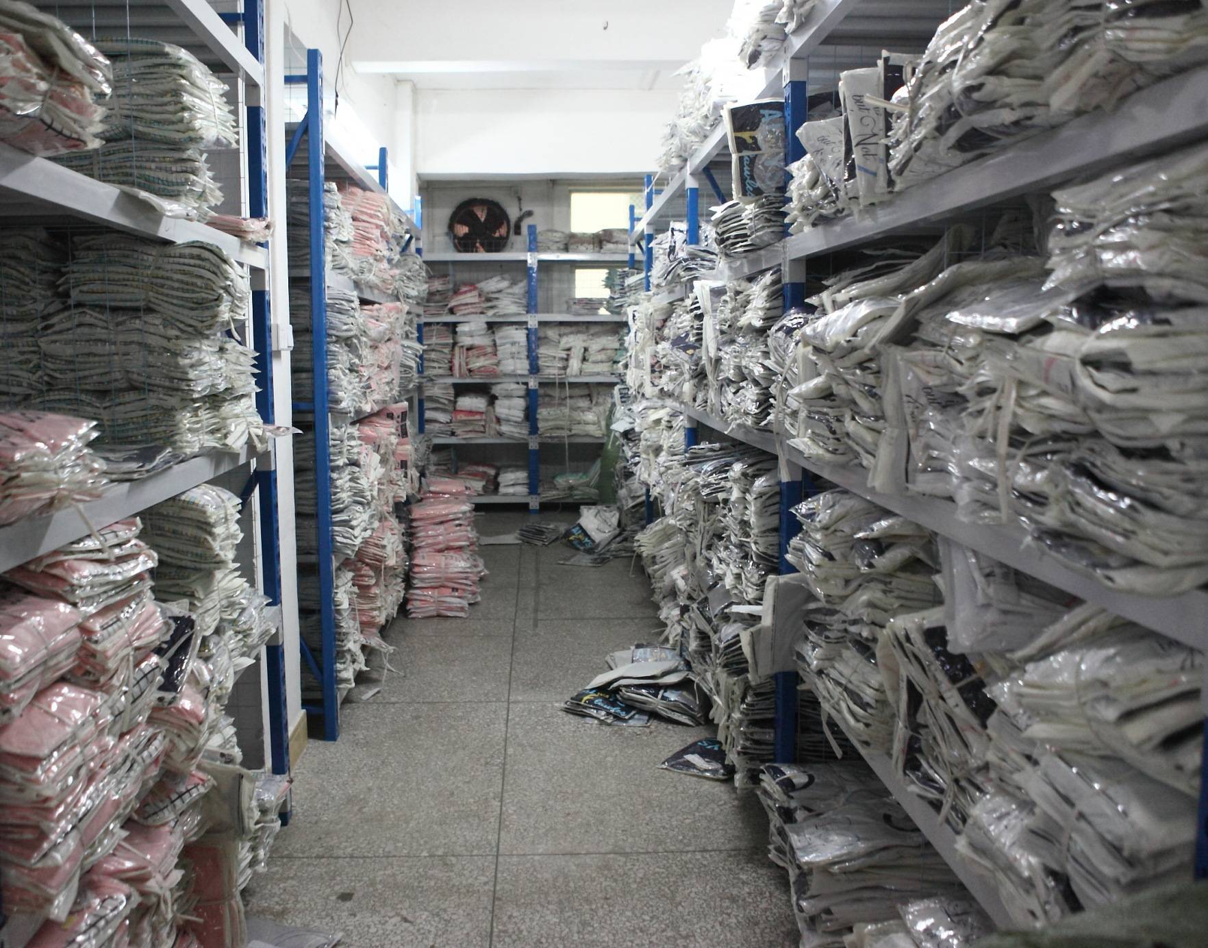 Shenzhen Baoan District Xixiang Meiyating Clothing Wholesale Firm men's underwear