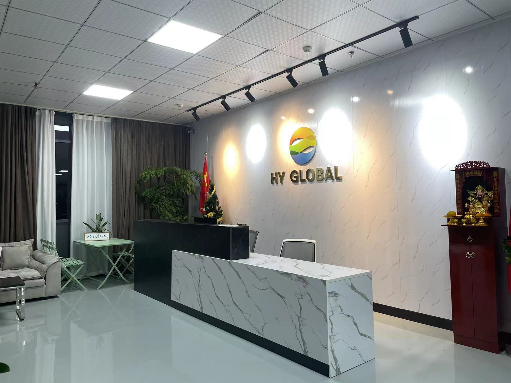 Dongguan Huiyi Treasure Industrial Co., Ltd. EVA Storage Bag