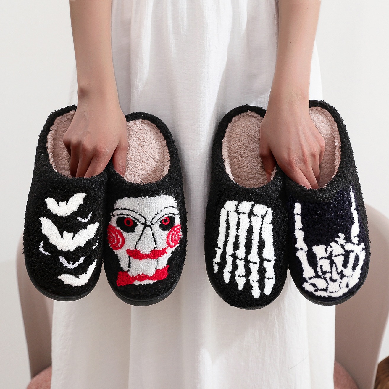 Autumn Women's Happy Smile Face Printed Indoor Halloween Slippers Fuzzy Pink Pumpkin Skull TPR Plush Light Weight Warm Shoes