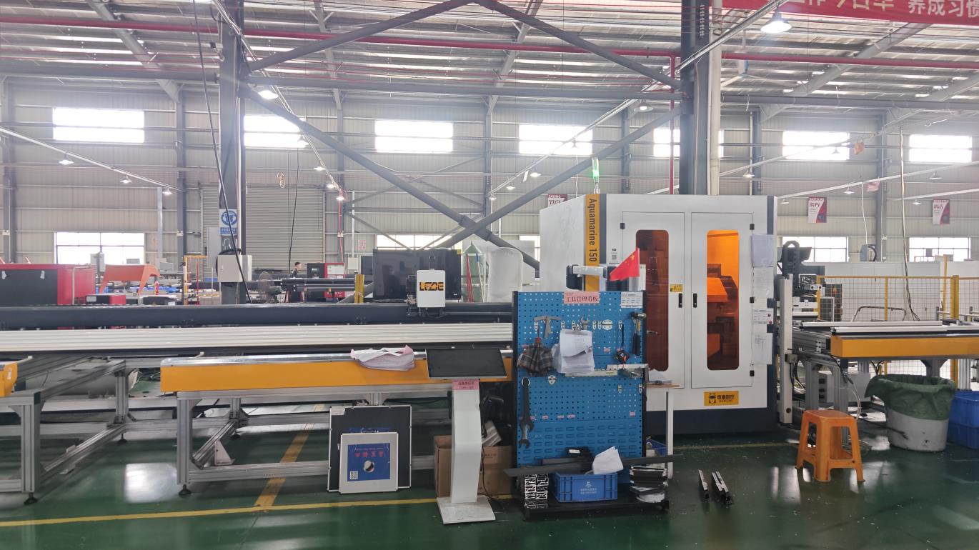Foshan Hifun Home Building Materials Co., Ltd. Casement windows