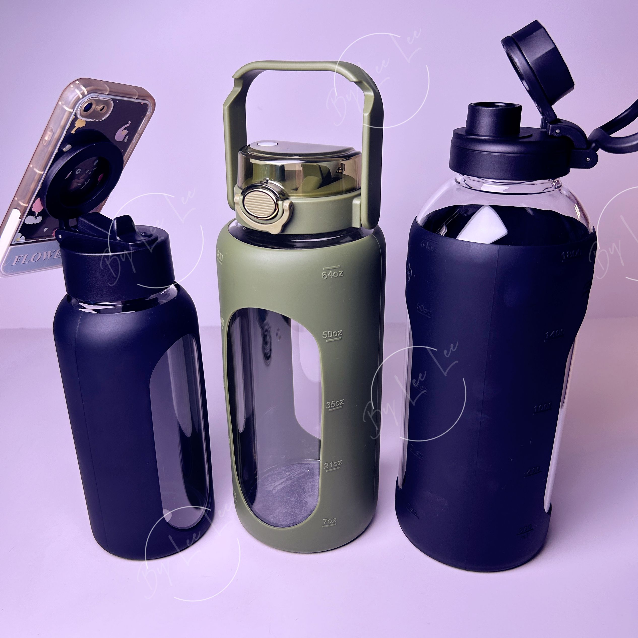 2023 Drinking Glass Kettle 64 OZ Glass Bottles With Straw with Time Marker Gallon Motivational Water Bottle with Silicone Sleeve