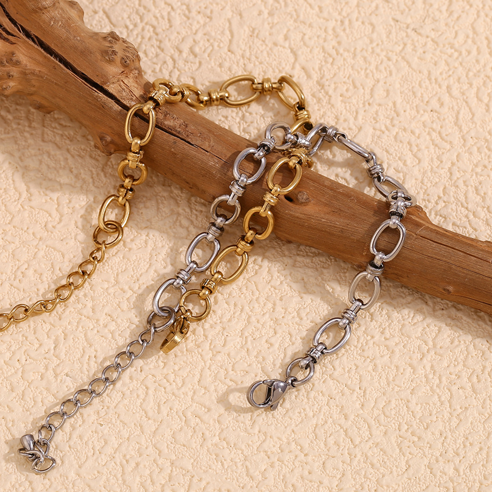 Xinyang Juhuo Trading Co., Ltd. Niche Design Bracelet Stainless Steel Plated 14K Gold Simple Stitching Cross Buckle Bracelet for Women