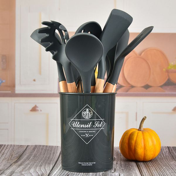 2021 New Arrivals Modern Design Silicone Cooking Kitchen Tools Kitchen Accessories Set With Wood Handle