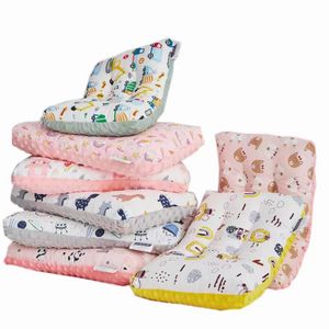 Wholesale Baby Head Shape Sleeping Pillow Soft Muslin Breathable 3D Pillow Minky Dot Organic Cotton Baby Pillow For Newborn Set