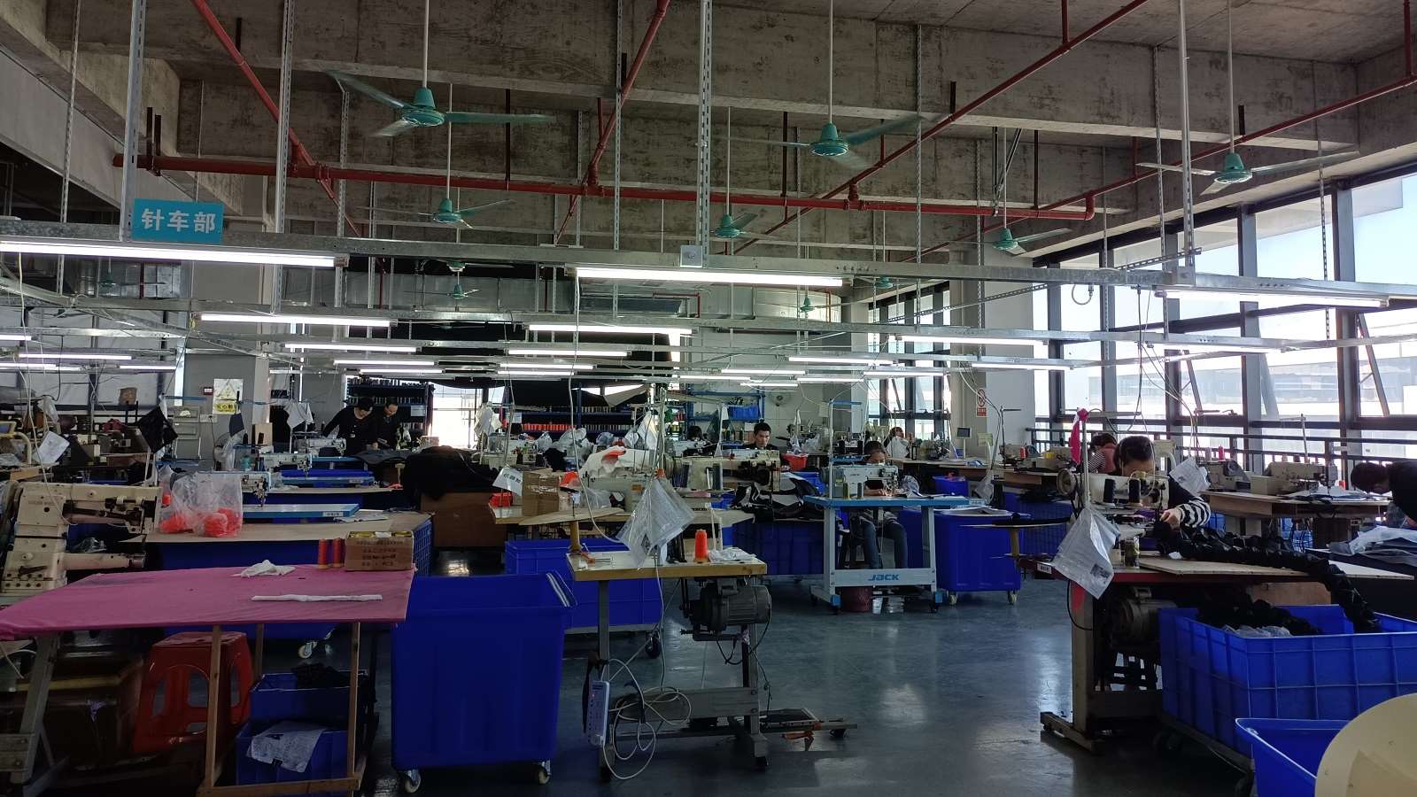 Dongguan Henshine Sport Products Co., Ltd. Dog Collar