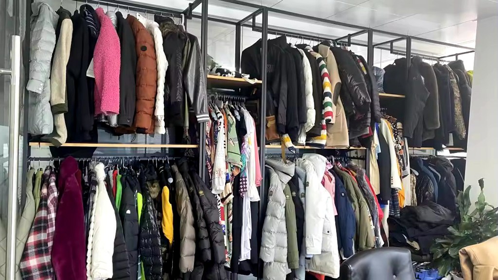 Zhangjiagang Goldtex International Import & Export Co., Ltd. Men's Jackets