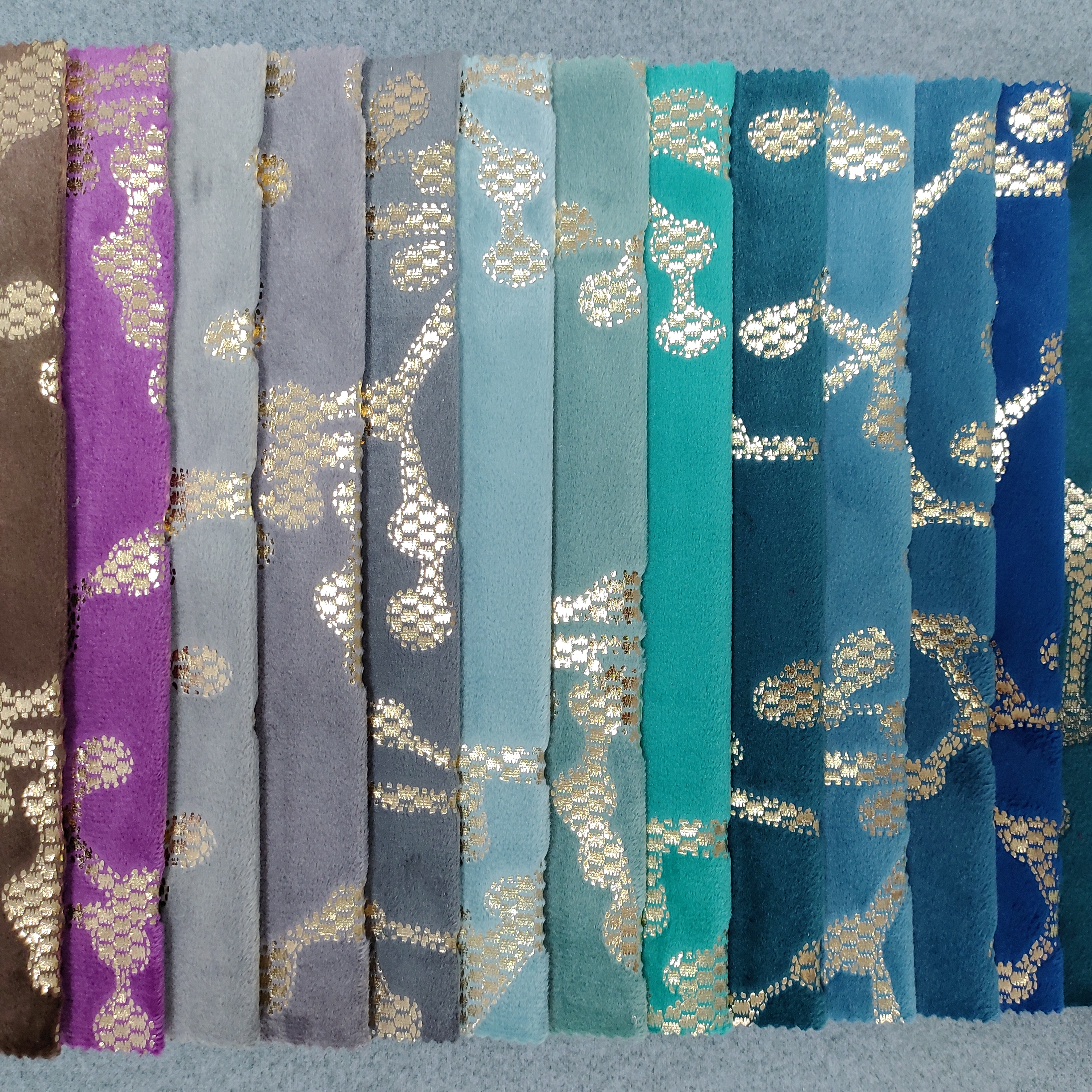 Wholesale Gold Sequin Velvet Fabric Cross-Style Metallic Curtain Material Rolls for Living Room Plain Style