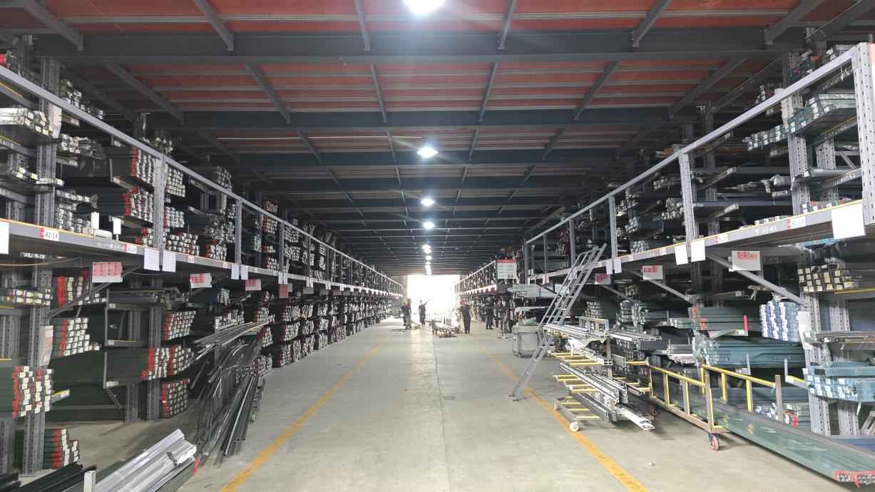 Foshan Hifun Home Building Materials Co., Ltd. Aluminum windows
