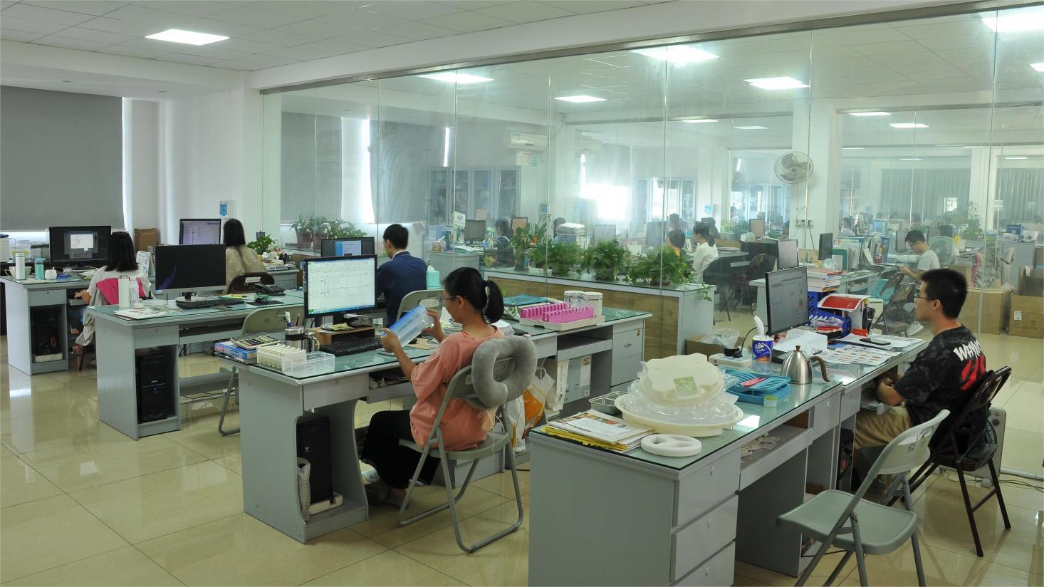 Jiangmen City Xinhui Henglong Innovative Housewares Co., Ltd. Bento Box