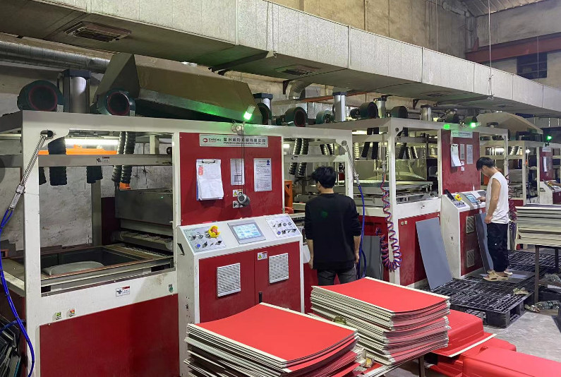 Dongguan Dingtian Luggage Products Co., Ltd. PP Luggage