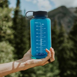 products wholesale and retail water bottling plant promotional business gifts high quality water bottle 32 oz sport water bottle