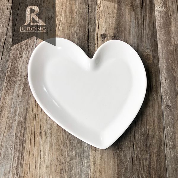 Chaozhou factory printing on melamine plates heart shape bulk melamine plate for wedding party dinnerware