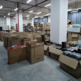 Shenzhen Blossoming Flora Technology Co., Ltd. preserved roses