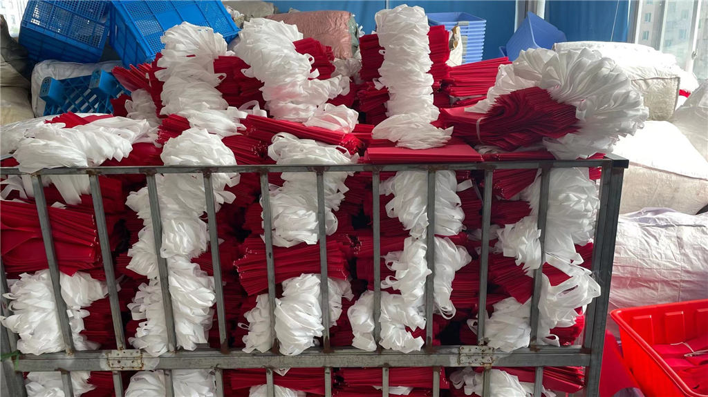 Cangnan Xiangqun Bags Co., Ltd. Non-woven Bag