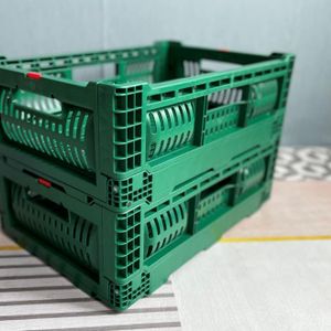customized green color sturdy reusable 500x330x170 mm collapsible and stackable plastic vented type storage crate basket