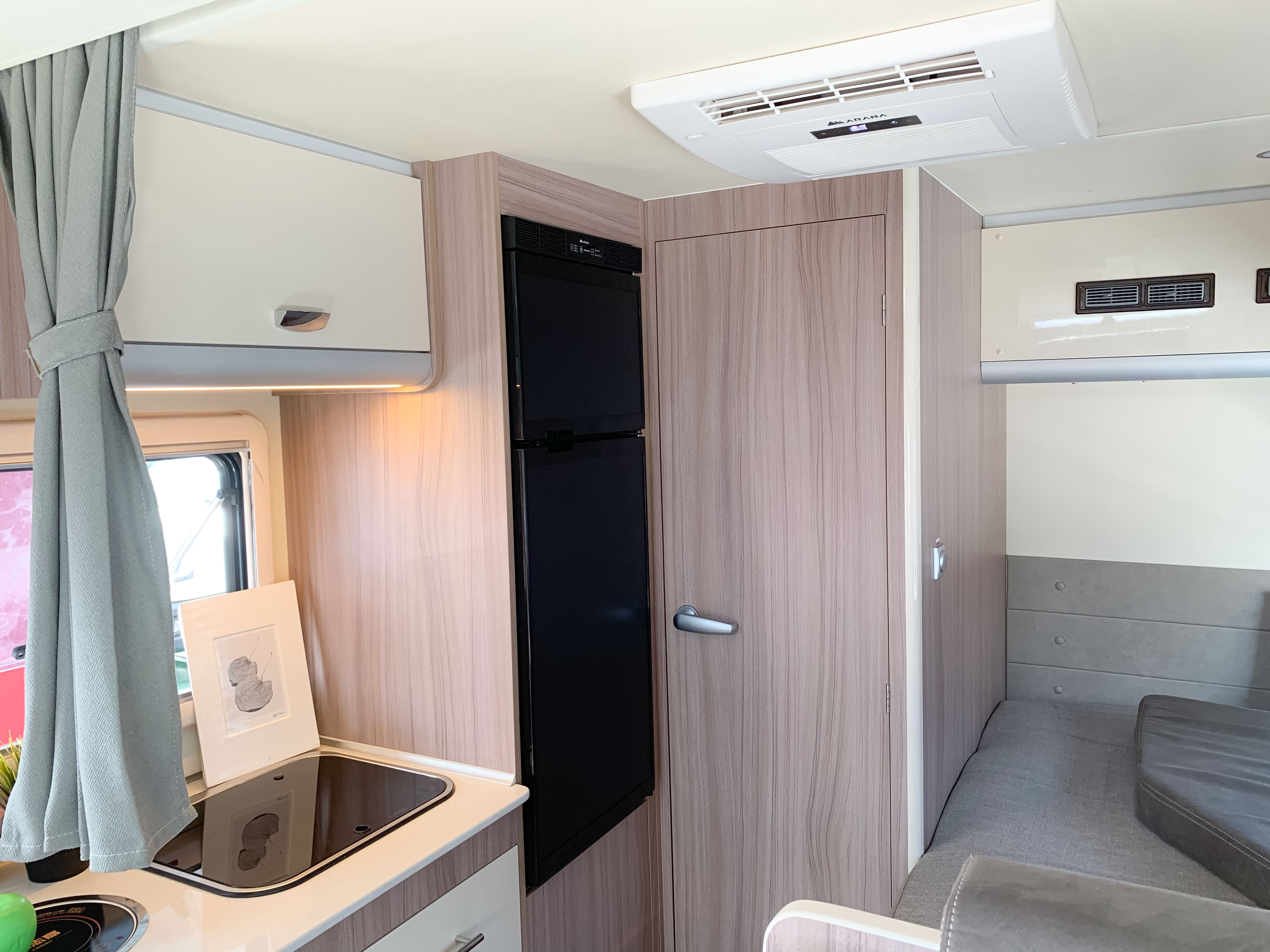 ARANA LIVING TECHNOLOGY (SHANDONG) CO., LTD. RV air conditioner