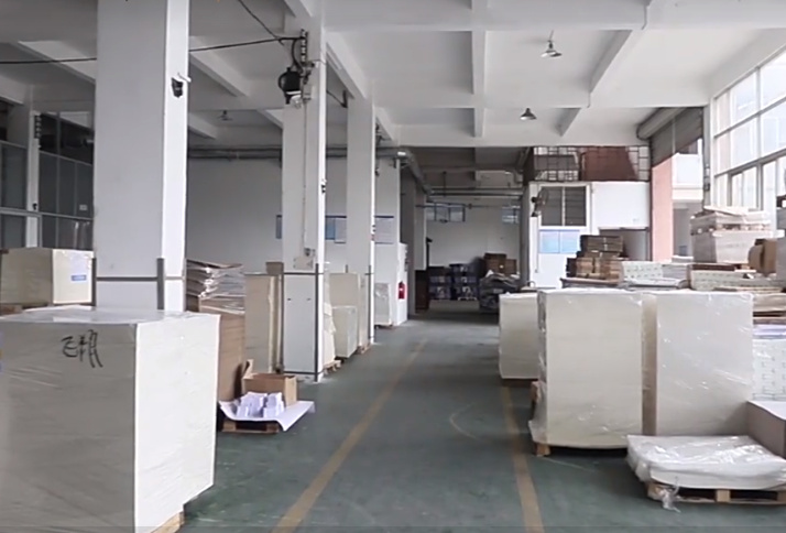 Guangdong Xintengcai Printing Technology Co., Ltd. Kraft Paper Bags