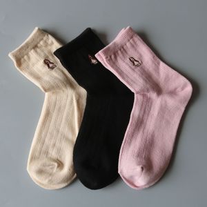 Wholesale sports socks new autumn Sweating puppy embroidered solid color running sports cotton socks for women