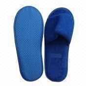 Point plastic cloth hotel slippers, come in various sizes