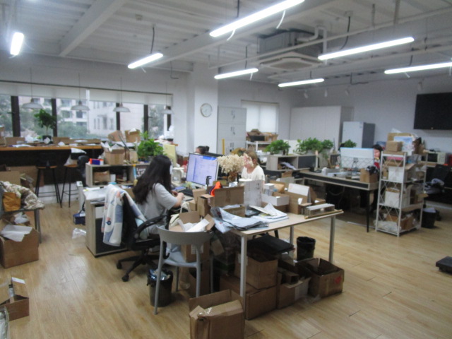 Shanghai Maxery Services Co., Ltd. Door Handles