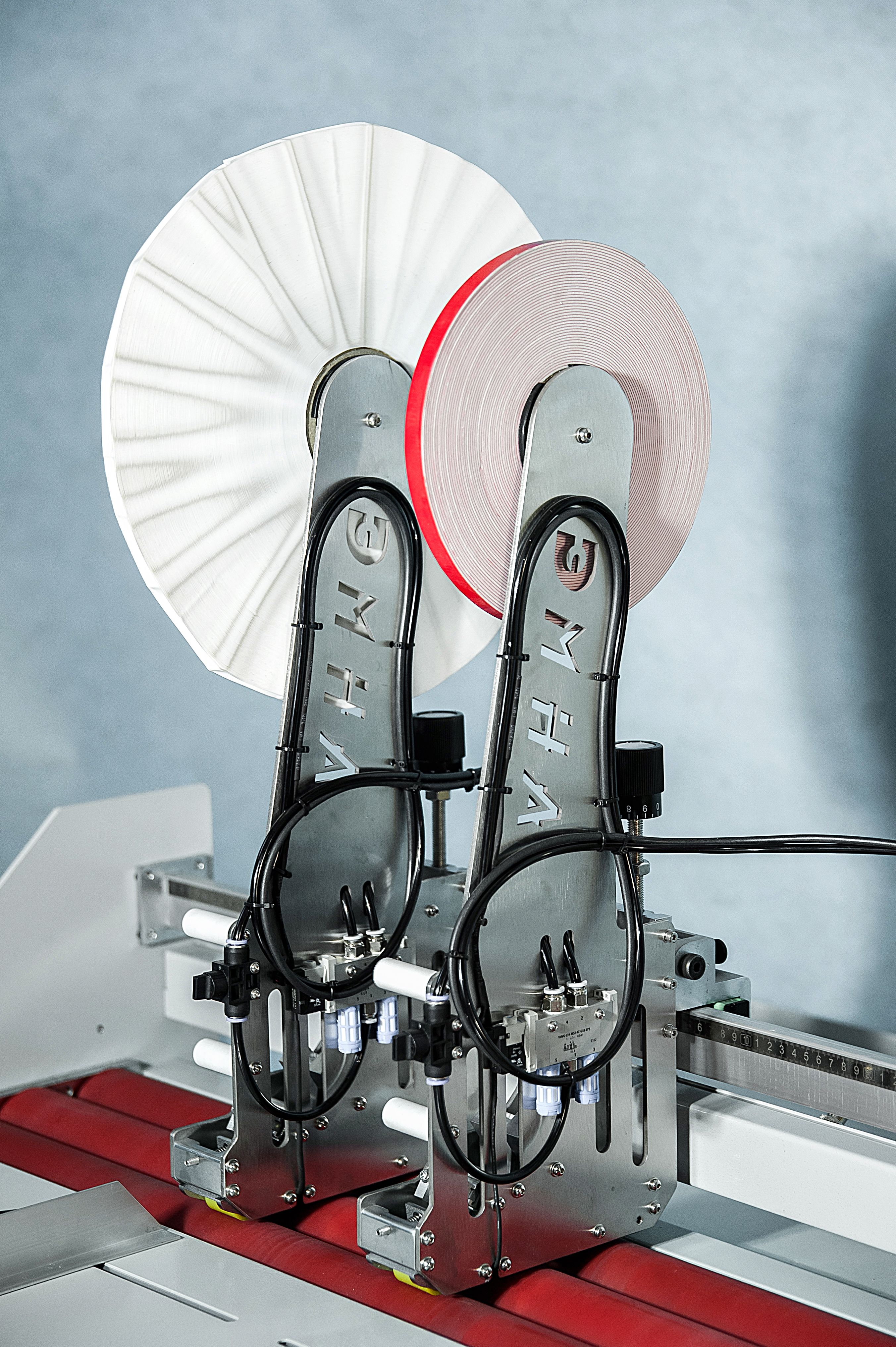 Daap International (Yantai) Co., Ltd. Double sided tape applicator machine