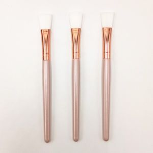 Cosmetic Application Spa Tool Pink Wooden Handle Rose Gold Metal Small Size Flat Soft Facial Mask Brush Face Pack Brush