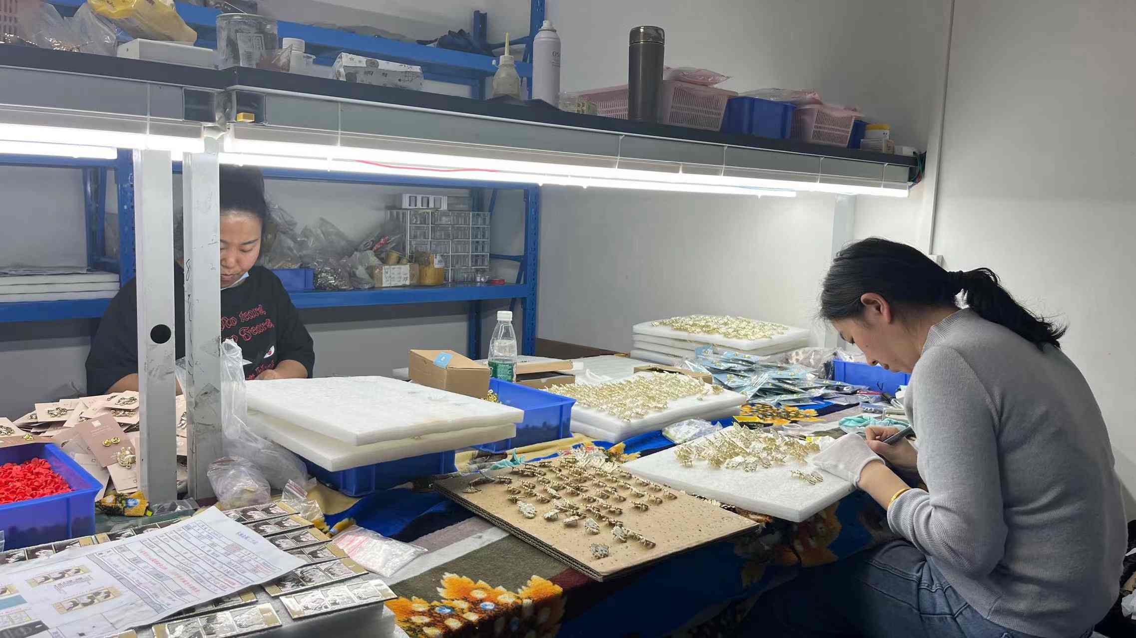 Laifeng Yijia Metal Crafts Co., Ltd. factory image 6