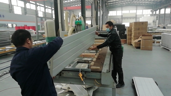 Suzhou Jundexuan Technology Development Co., Ltd. Garage Door Hardware