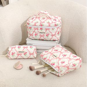 3 Piece Set Makeup Bag Quilted Makeup Pouch Large Floral Cosmetic Bag for Women Cotton Makeup Set Flower Travel Toiletry Bag