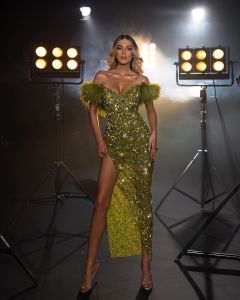 Sequin off Shoulder Feather Ceremony Dress 2024 New Style Green Lace Vent Hip Wrap Long Dress