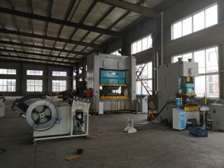 ct9do0gp7jrc73e0n480.jpg