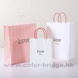 White Kraft Paper Bag for Clothes Packaging