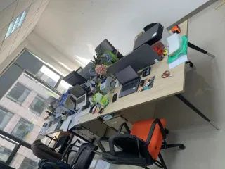 ct9g6d0p7jrc73e21l30.webp