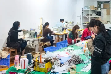 Sonier Pins Co., Ltd. factory image 2