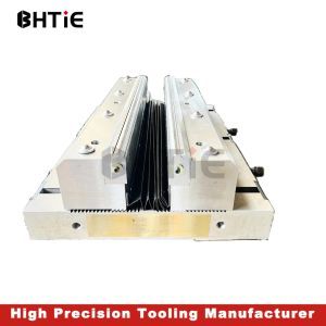 Adjustable Bending Die with Rollers Used in Huge Press Brake Machine for Sheet Metal Bending