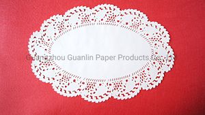 Manufacturer Good Quality 40GSM/53GSM Food Grade Paper Lace Doilies Paper Doilies