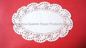Manufacturer Good Quality 40GSM/53GSM Food Grade Paper Lace Doilies Paper Doilies