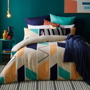 Wholesale Home Textile Polyester Printed Microfiber Flannel Plush Fleece Fabric Bedding Comforter Warm Soft Duvet Set Winter Warm Quilted Bed Cover