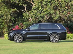 Second Hand New Energy SUV with Rev Ideal L8 2024