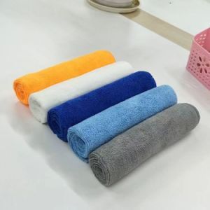 Factory Price Microfiber Car Interior Cleaning Cloth Suitable for Wholesale and Retail