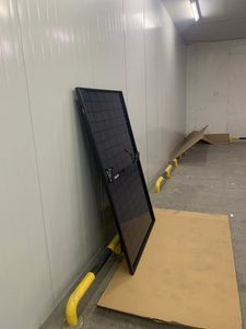 Small Dimension 410W Eco-Friendly Full Black Solar Module for Rooftop Projects