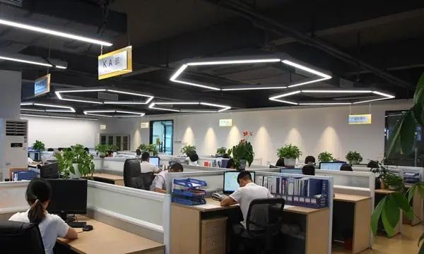 ctb9859gv6tc7399hk40.jpg