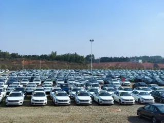 Hunan Lumaxuan Automobile Technology Co., Ltd. New Energy Vehicles