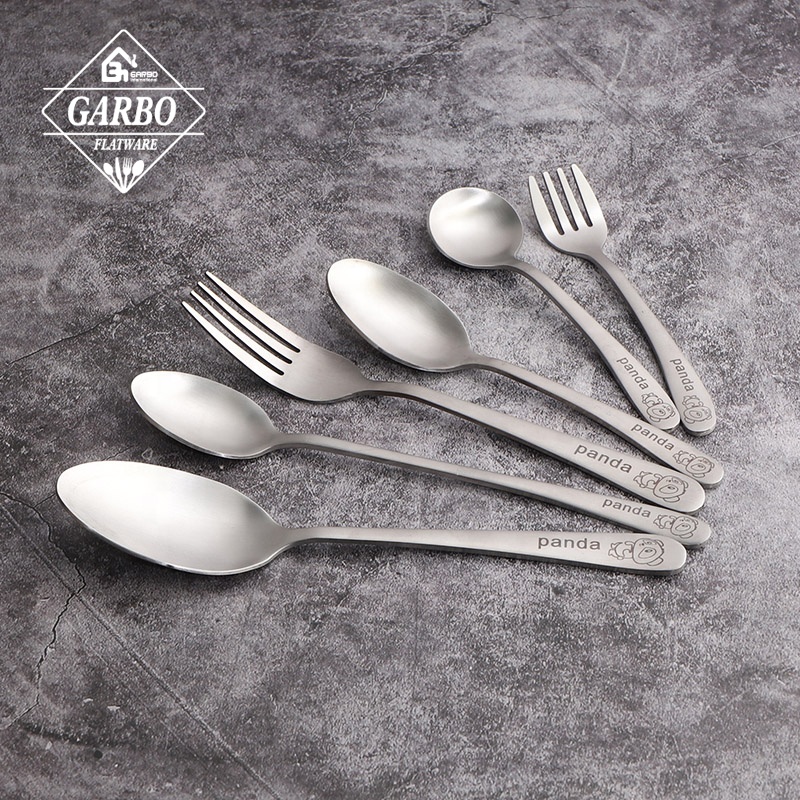 Bulk Competitive Hand Polished Silver Custom Personalized Laser Logo Luxury Stainless Steel Cutlery Set for Home Restaurant