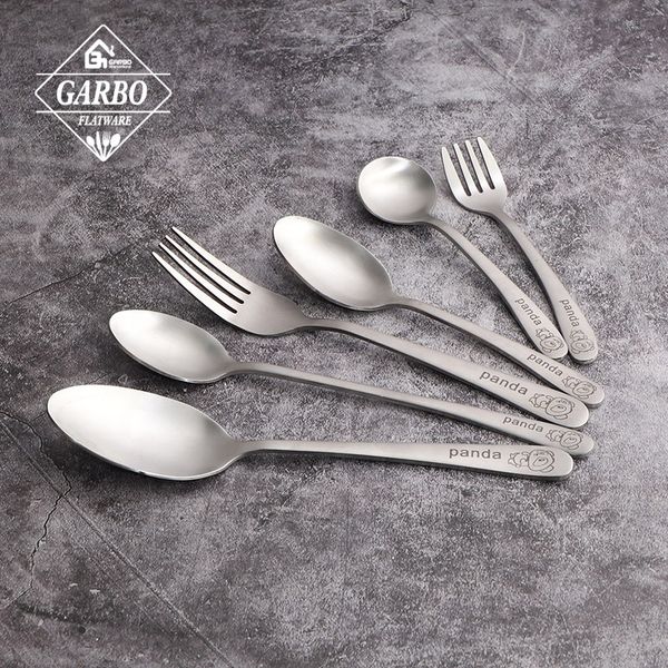 Bulk Competitive Hand Polished Silver Custom Personalized Laser Logo Luxury Stainless Steel Cutlery Set for Home Restaurant