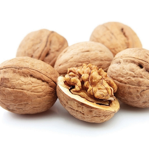 Walnut nuts