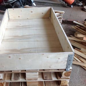 Wooden Pallet Box