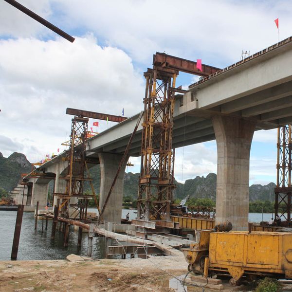 Bridge Construction Equipment