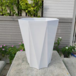 Imitation Porcelain Octagonal Pot